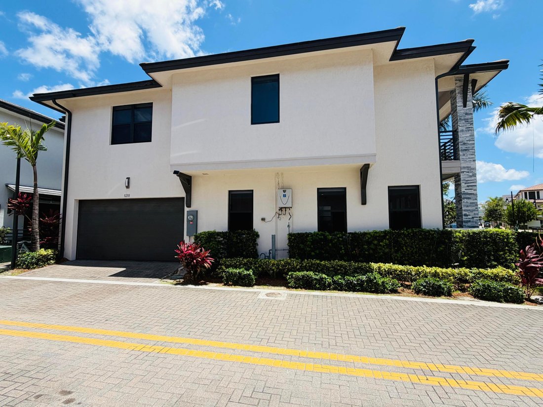 House in Miami Springs, Florida, United States 5 - 18119035