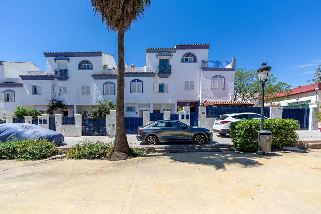 Townhouse in San Pedro de Alcantara, Andalusia, Spain 3 - 18123442