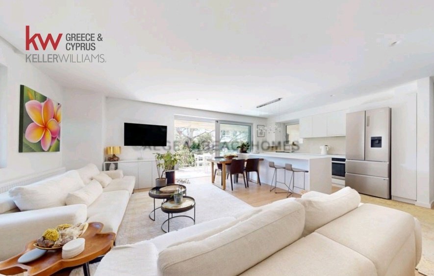 Apartment in Vouliagmeni, Attica, Greece 1 - 18119224