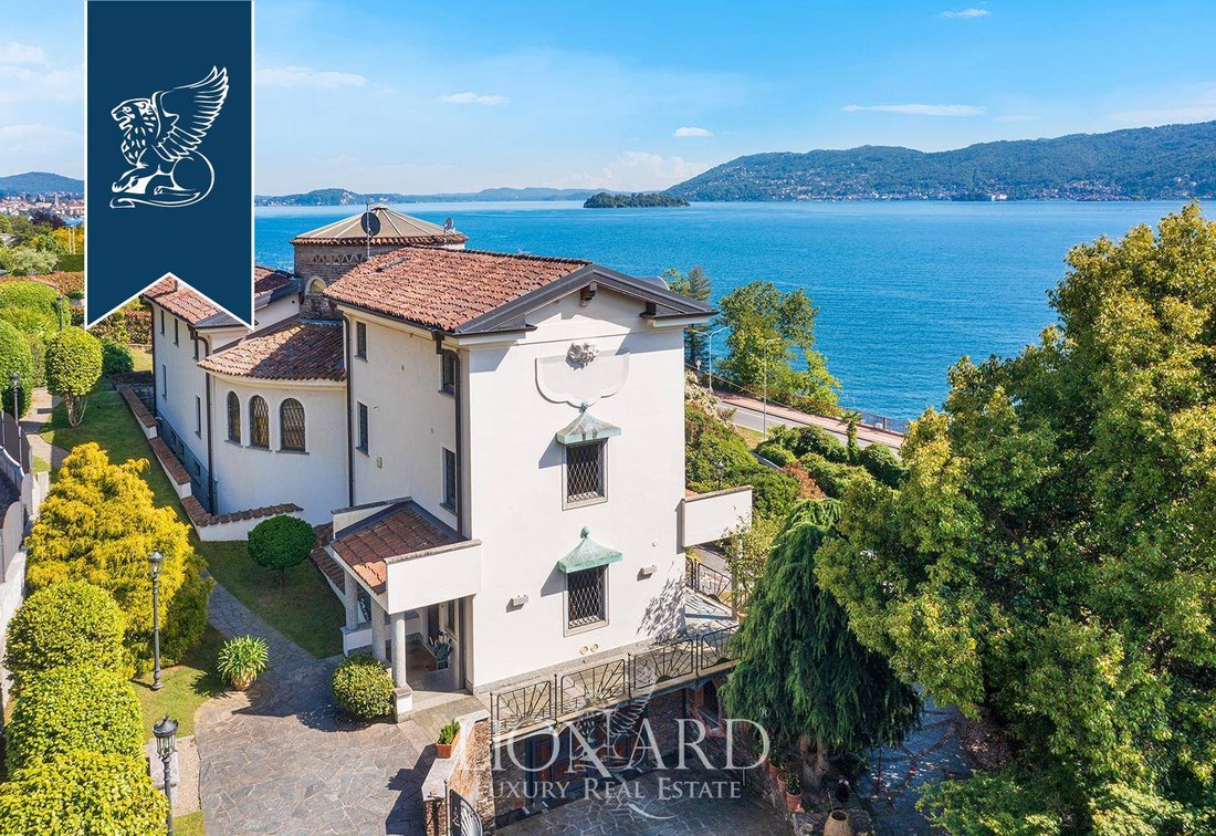 Villa in Verbania, Piedmont, Italy 2 - 11127278