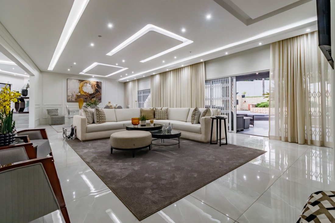 House in Benmore Gardens, Gauteng, South Africa 3 - 18122225