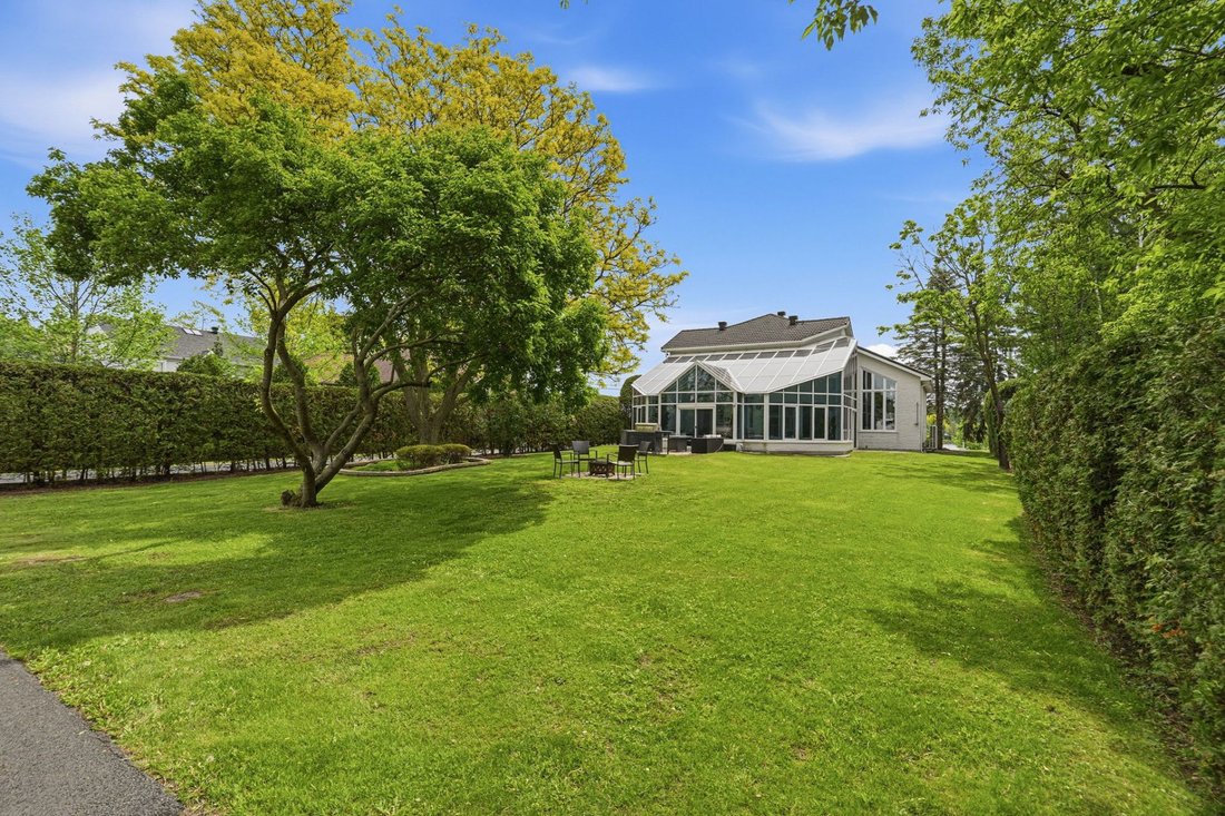 House in Saint-Basile-le-Grand, Quebec, Canada 5 - 18123618
