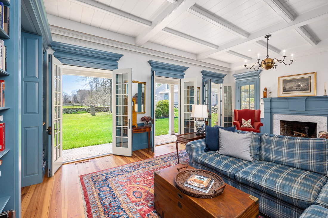 House in Dartmouth, Massachusetts, United States 2 - 18120960