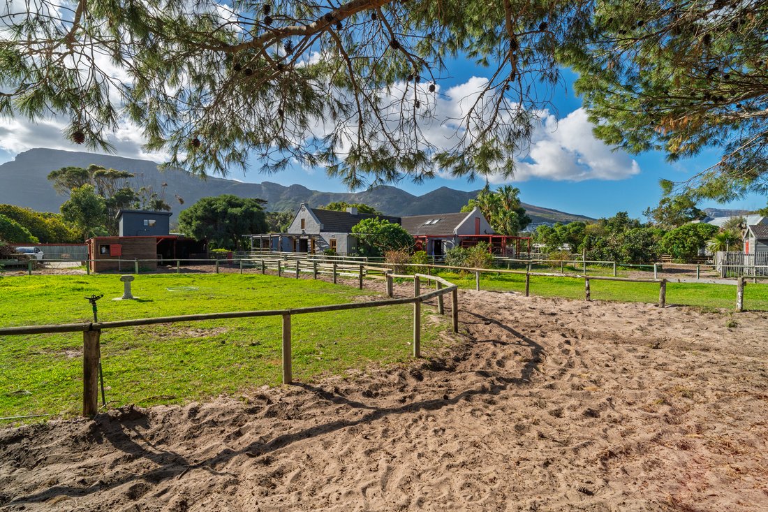 Farm Ranch in Crofters Valley, Cape Town, Western Cape 2 - 18120664