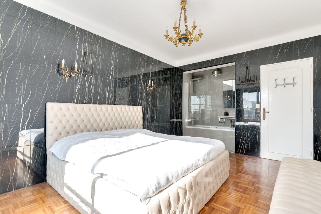 Apartment in Saint Giniez, 8e Arrondissement, Marseille 5 - 18120122