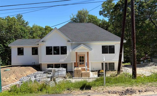 House in Newmarket, New Hampshire, United States 1