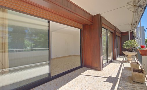 Apartment in Maurice Jeanpierre, Le Cannet, France 1