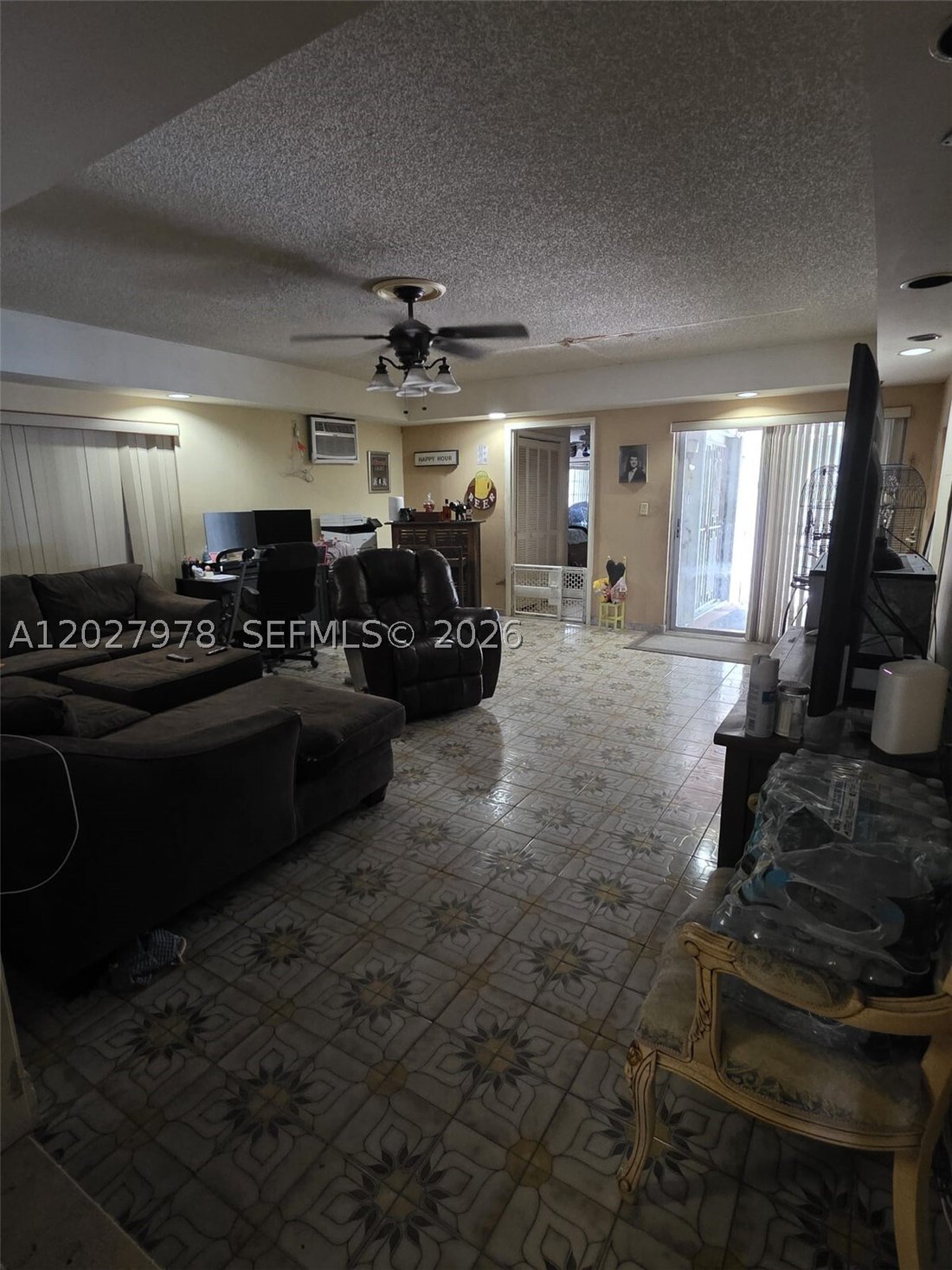 House in Hialeah, Florida, United States 5 - 18108946