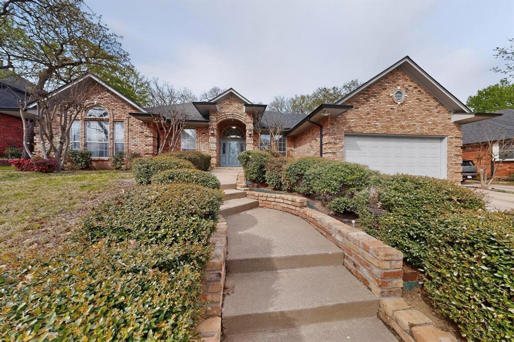House in Bedford, Texas, United States 2 - 18119486