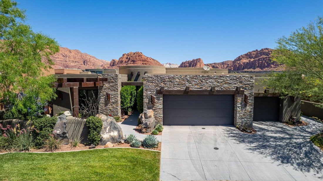 Ivins, Utah, United States 1 - 18123418