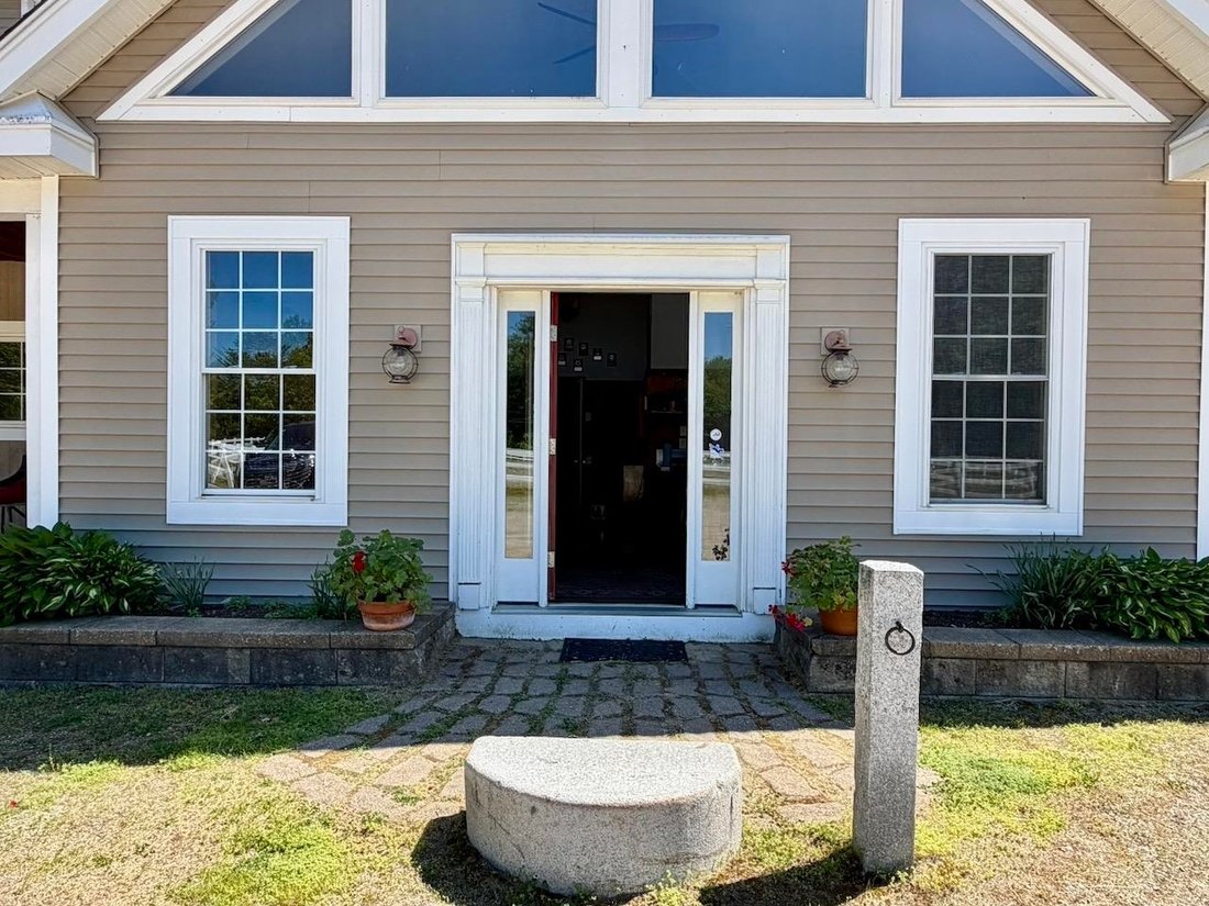 House in Canterbury, New Hampshire, United States 3 - 18123228