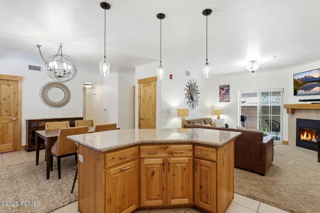 Condo in Park City, Utah, United States 4 - 18122715