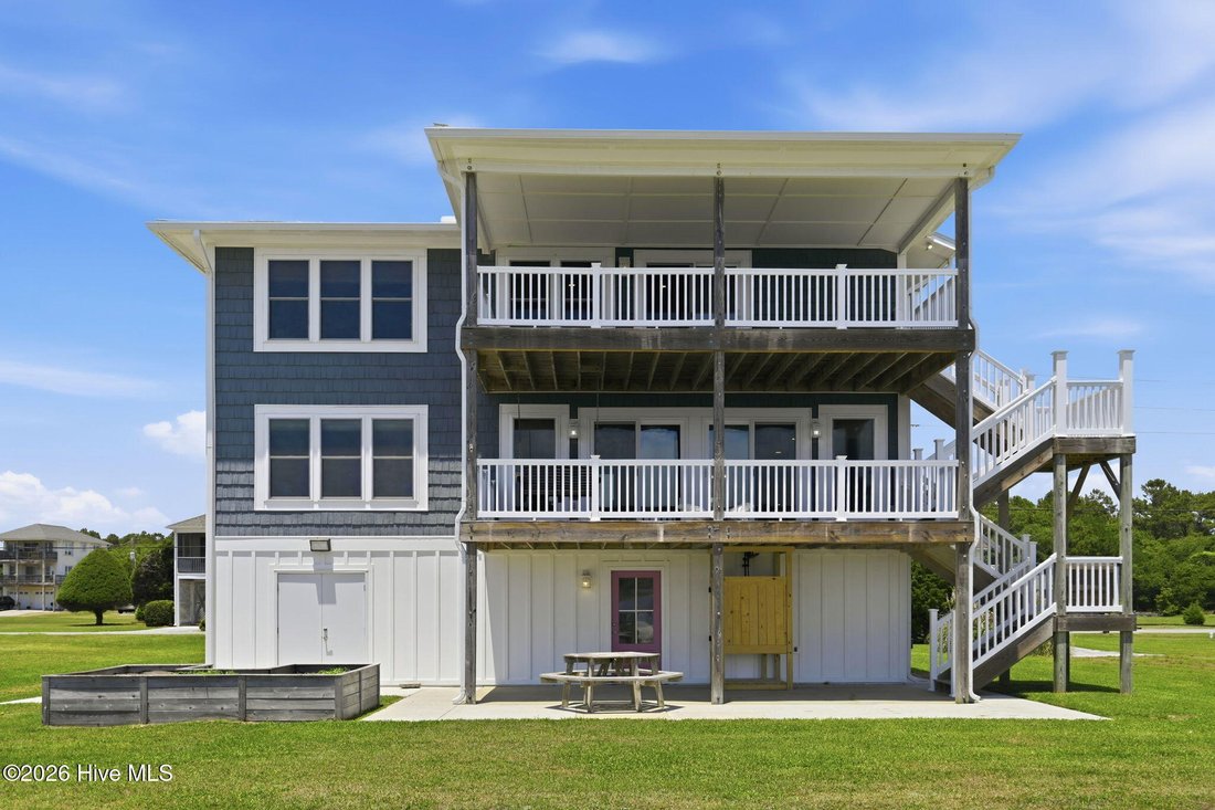 House in North Topsail Beach, North Carolina, United States 5 - 18120551