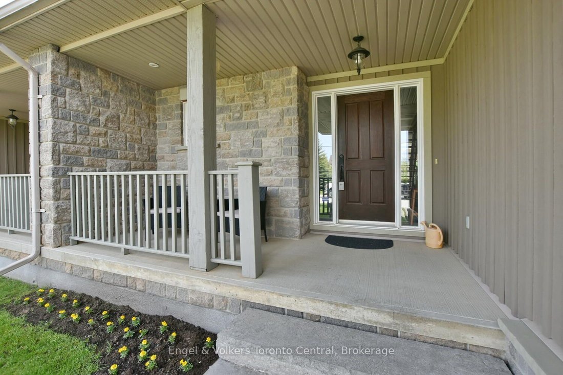House in Thornbury, Ontario, Canada 2 - 18123647