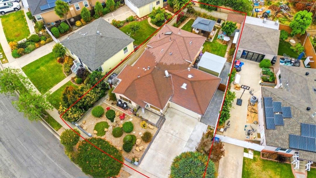 House in Signal Hill, California, United States 4 - 18121284