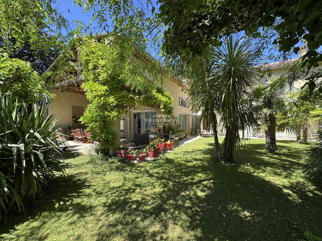 House in Cavaillon, Provence-Alpes-Côte d'Azur, France 5 - 18119408
