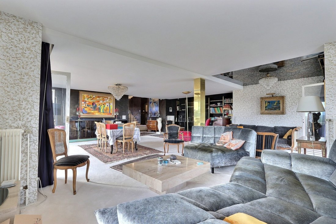Villa in Beauregard-l'Eveque, Auvergne-Rhône-Alpes, France 3 - 18124602
