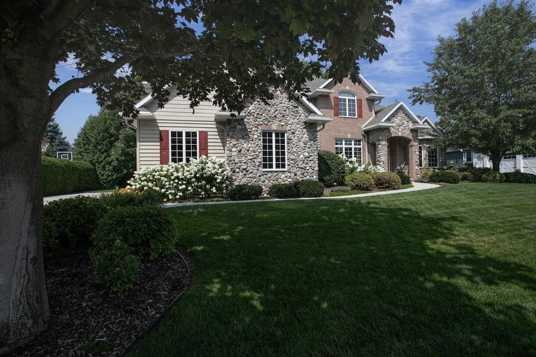 House in Neenah, Wisconsin, United States 3 - 18122594