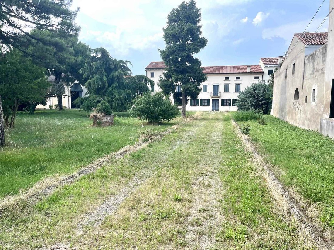 Villa in Center, Verona, Veneto 2 - 18122908