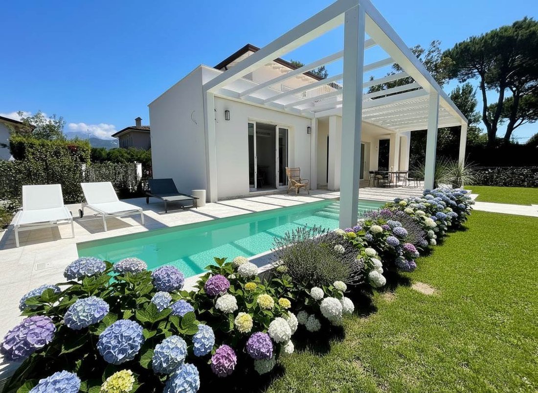 Villa in Caranna-Vaiana, Forte dei Marmi, Tuscany 3 - 18122978