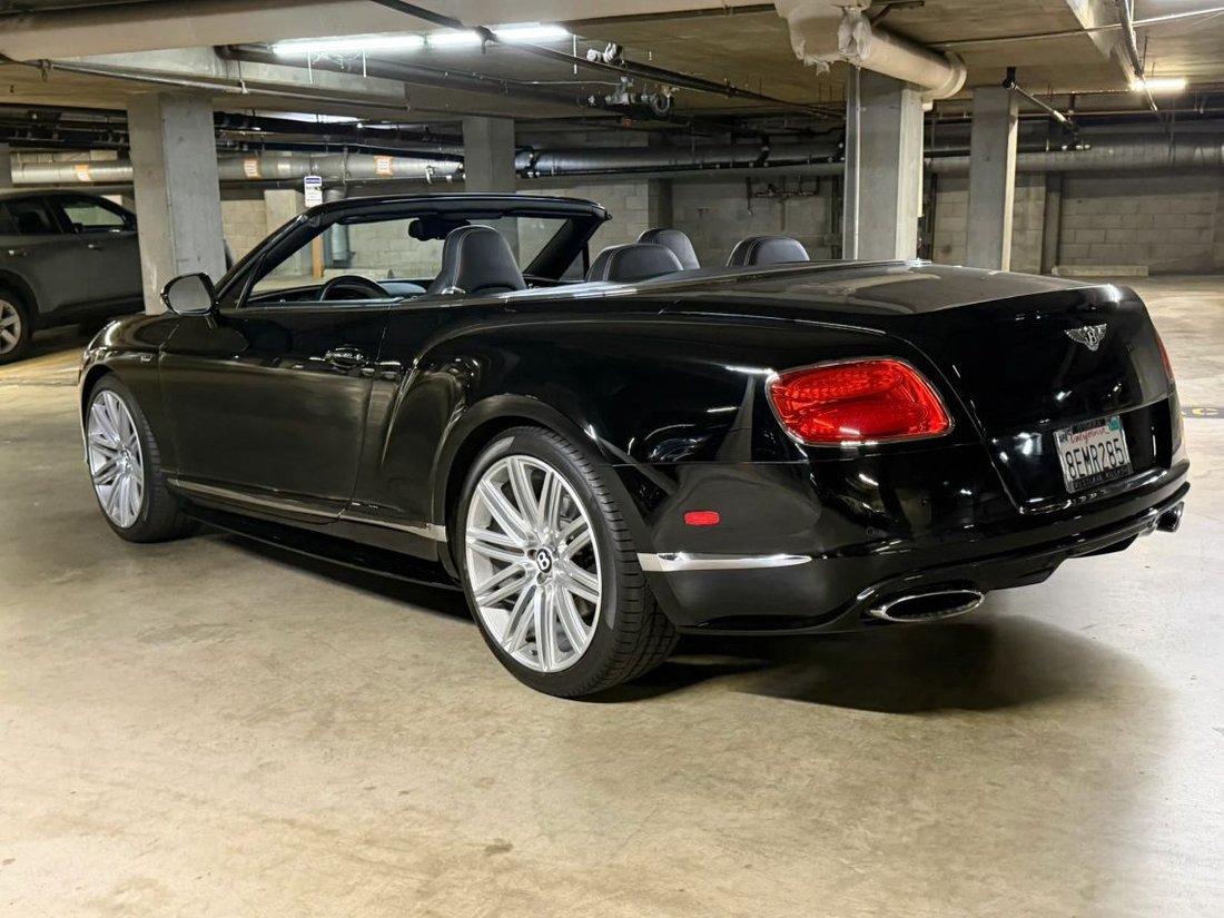Cabriolet in Tarzana, CA, United States 5 - 18103772