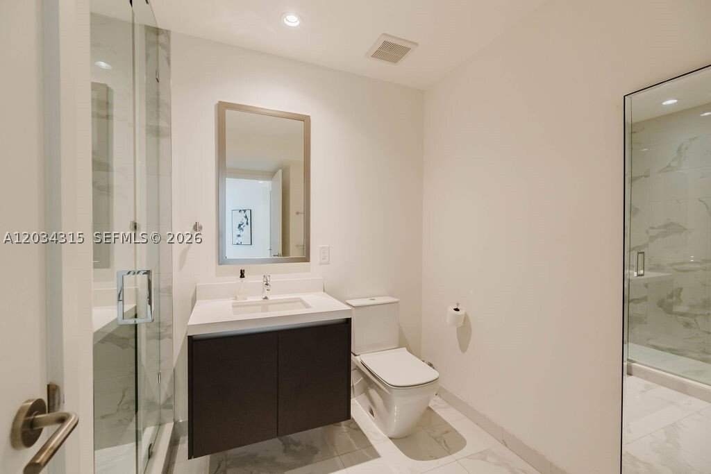 Condo in Miami, Florida, United States 5 - 18122940