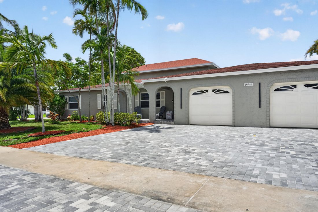 House in Boca Raton, Florida, United States 3 - 18122846