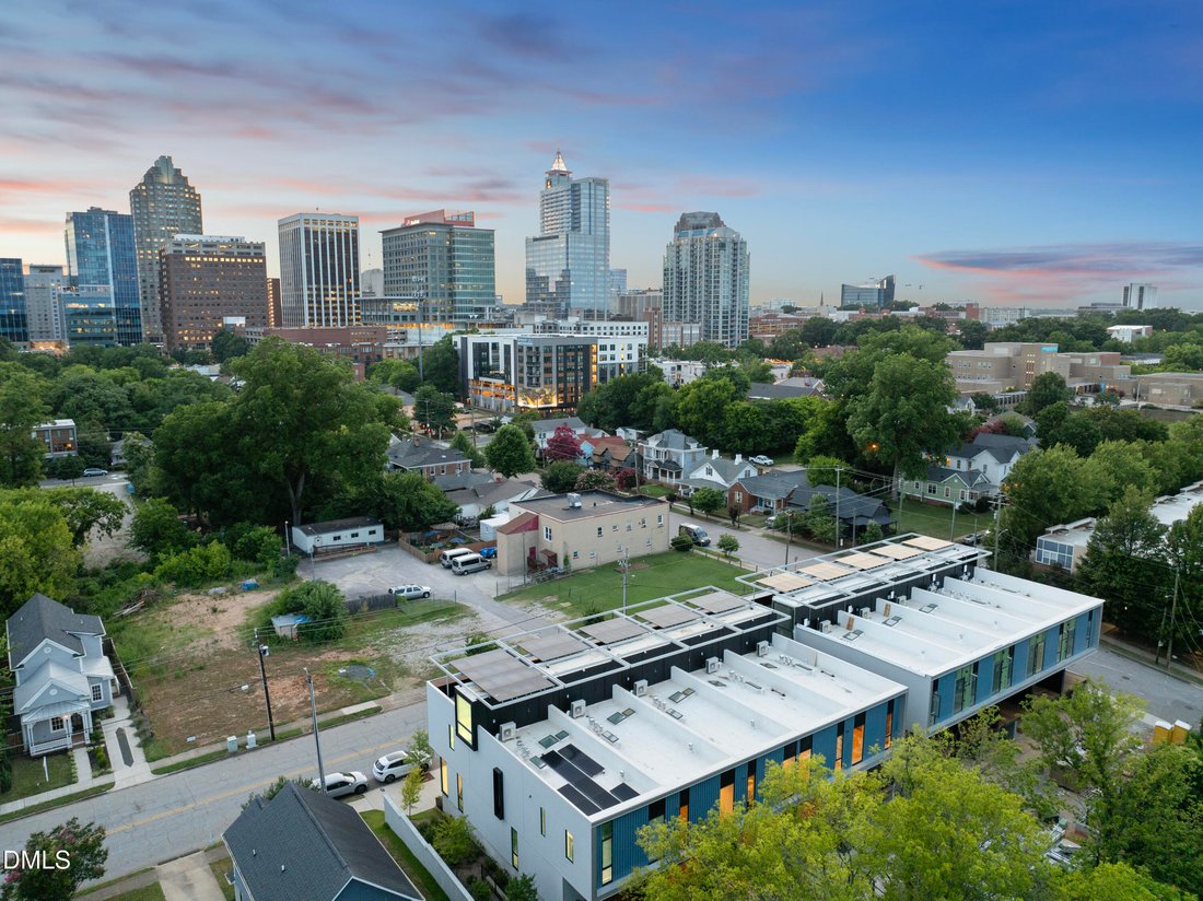 Townhouse in Raleigh, North Carolina, United States 2 - 17988365