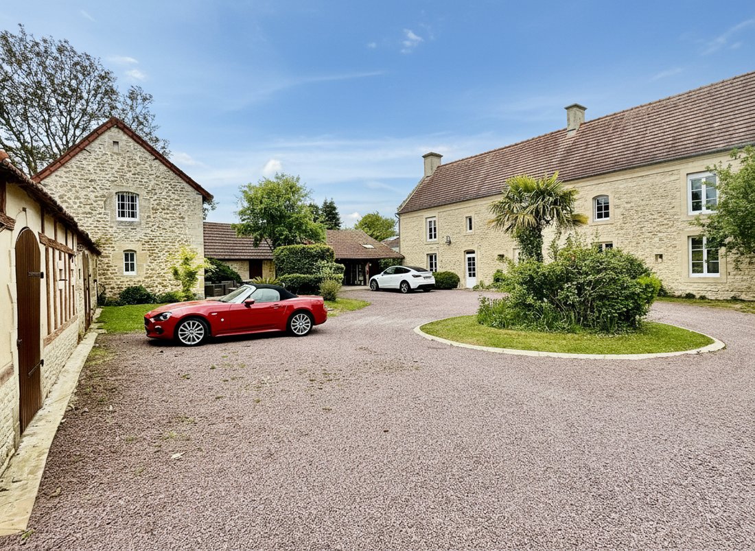 Villa in Bayeux, Normandy, France 2 - 18124025