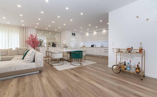 Apartment in Povoa de Santa Iria e Forte da Casa, Lisbon, Portugal 1
