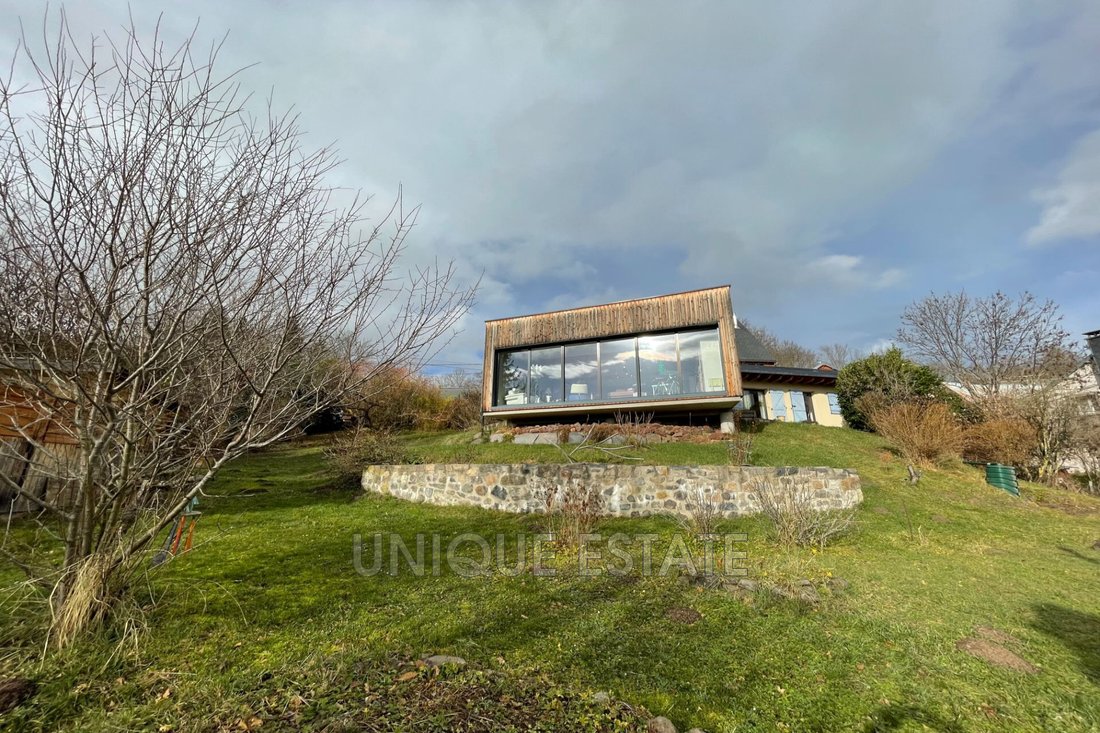 Villa in Murol, Auvergne-Rhône-Alpes, France 3 - 17373558