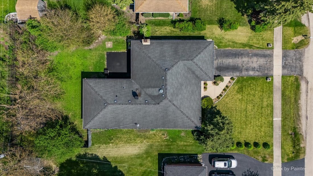 House in Roselle, Illinois, United States 2 - 18123176