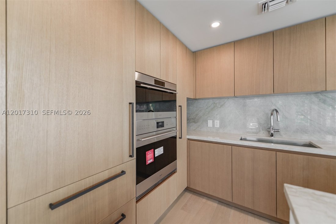 Condo in Bal Harbour, Florida, United States 5 - 17895879