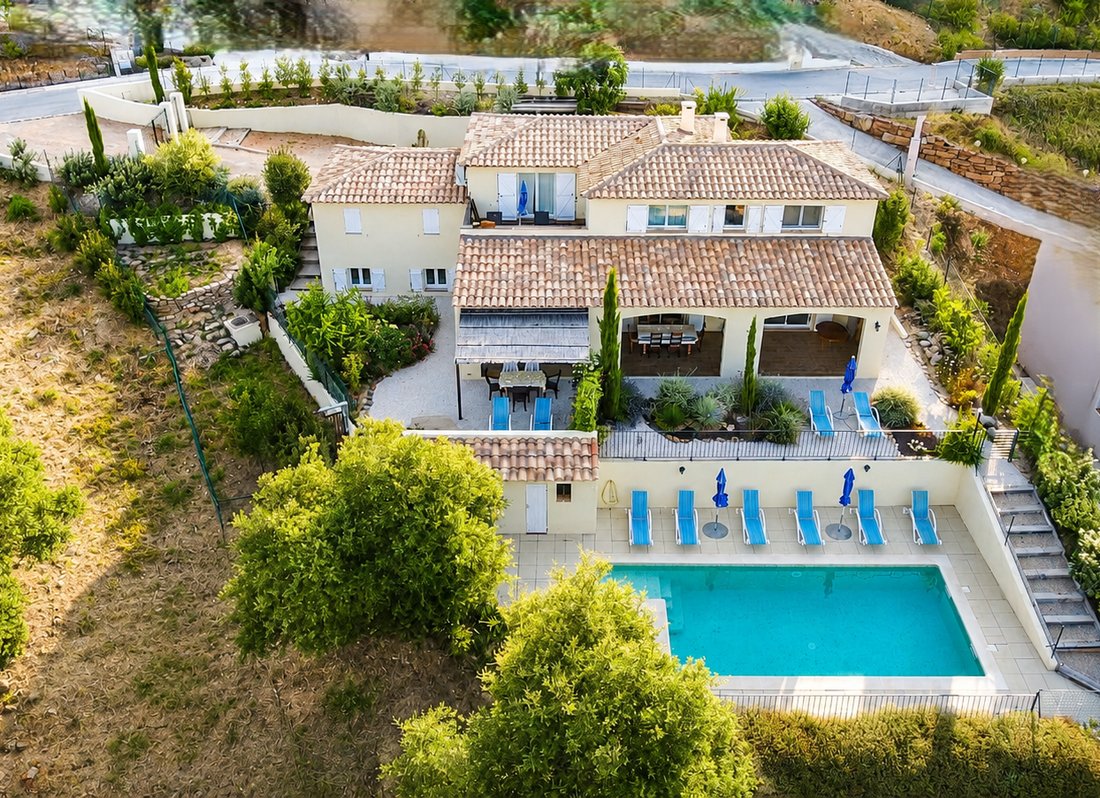 Villa in La Londe-les-Maures, Provence-Alpes-Côte d'Azur, France 1 - 18026609