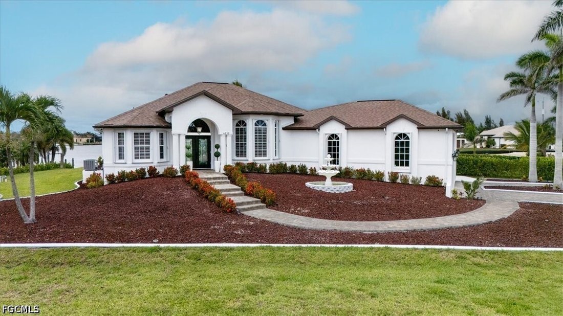 House in Cape Coral, Florida, United States 5 - 18121426