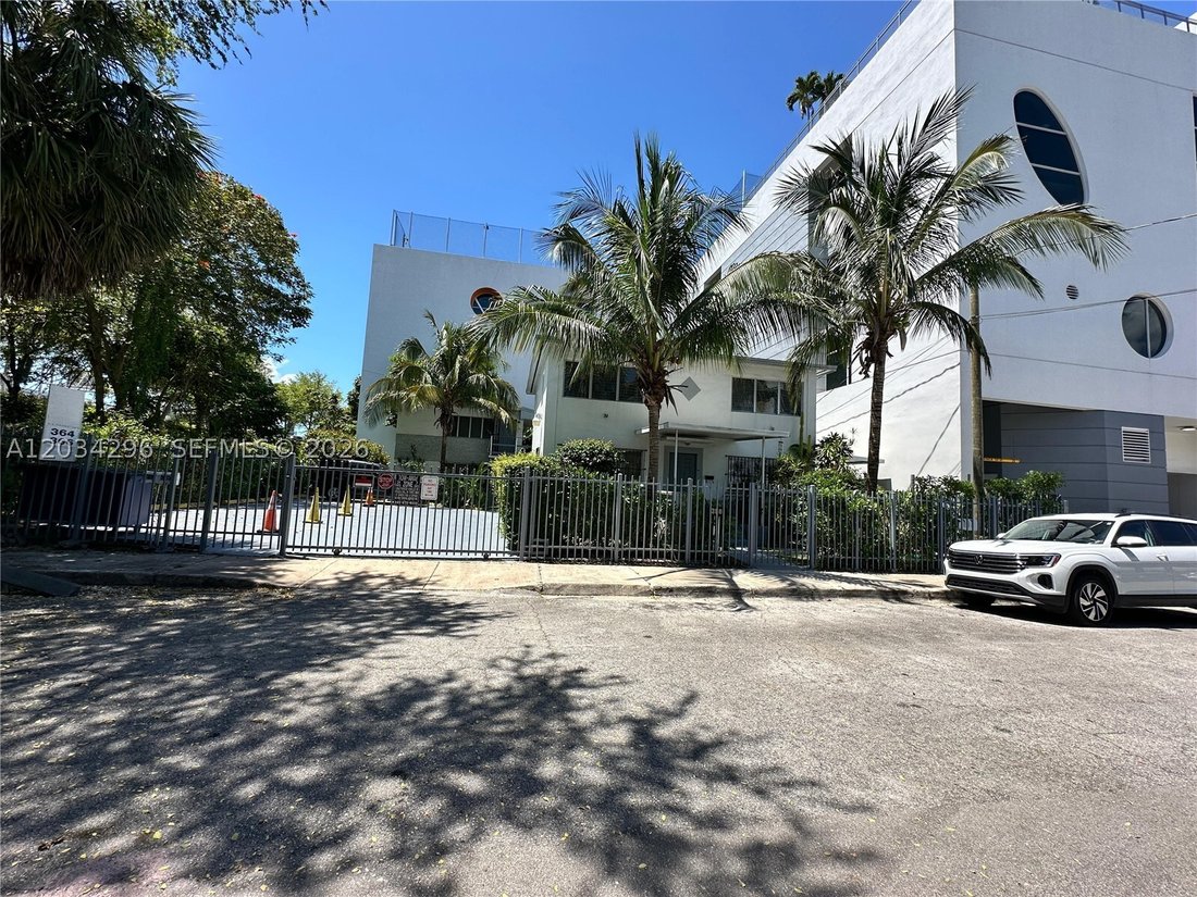 Miami, Florida, United States 2 - 18122987