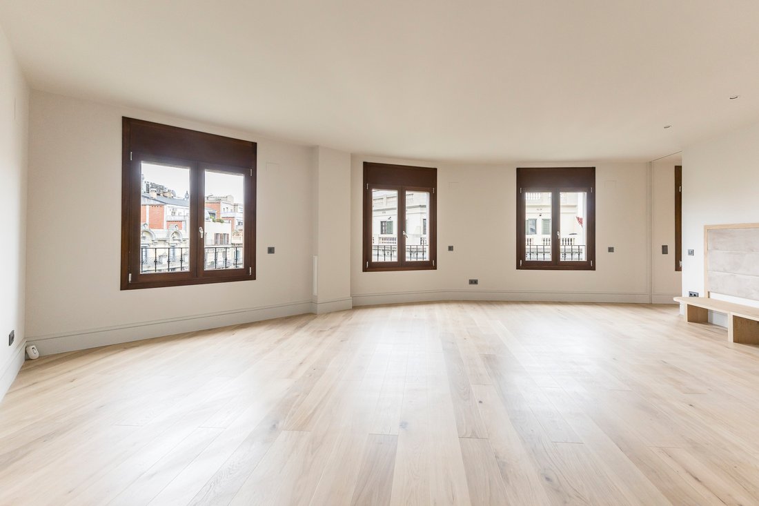 Apartment in Eixample, Barcelona, Spain 1 - 17136040