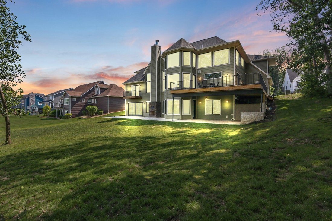 House in Crown Point, Indiana, United States 2 - 18124448