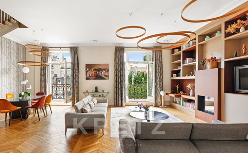 Apartment in Charles Laffitte, Neuilly-sur-Seine, France 1