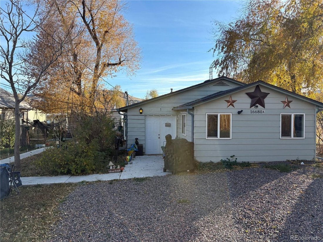 Golden, Colorado, United States 2 - 18121801