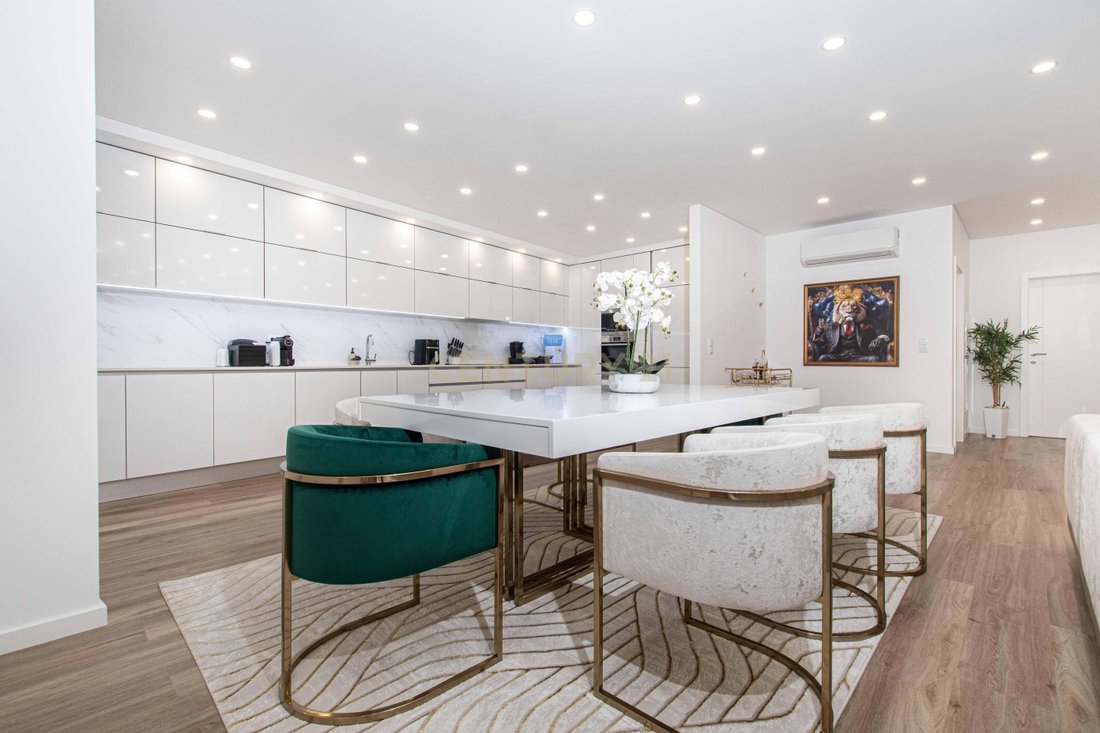 Apartment in Povoa de Santa Iria e Forte da Casa, Lisbon, Portugal 2 - 18123524