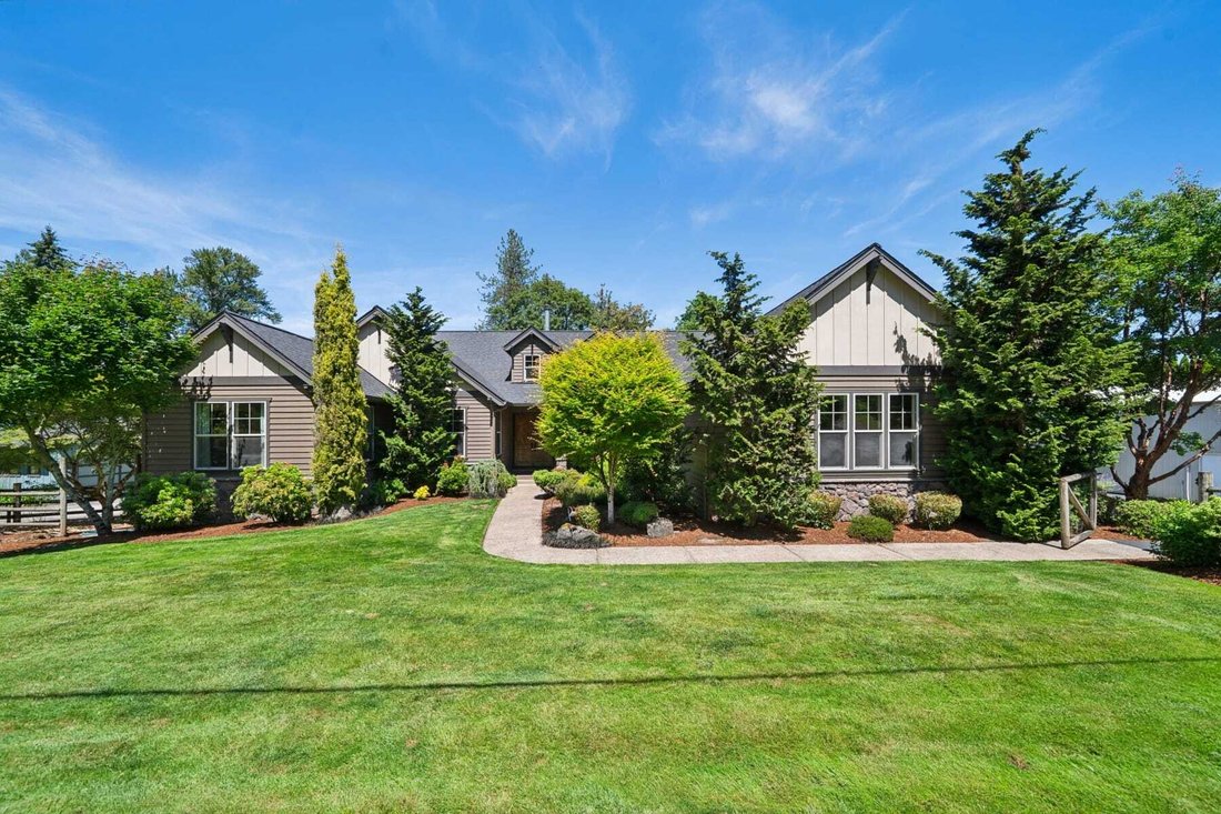 House in West Linn, Oregon, United States 2 - 18121106