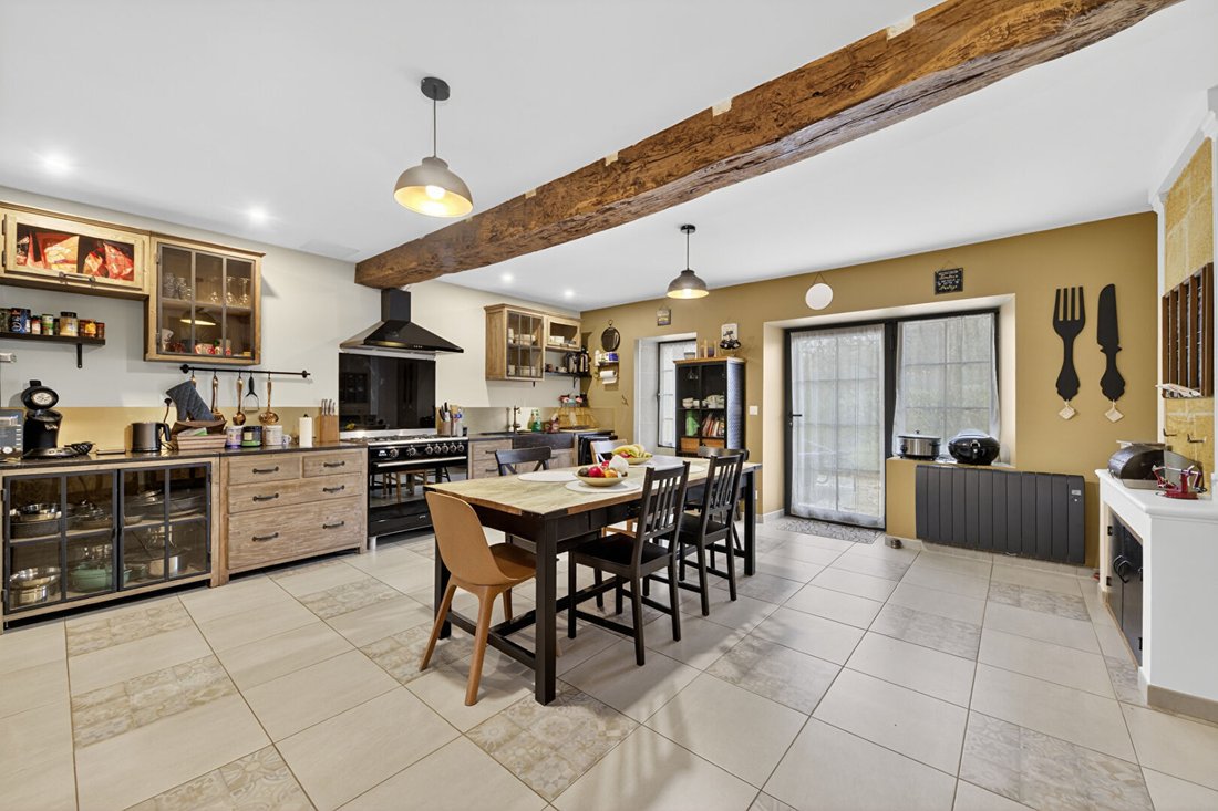 Villa in Saint-Émilion, Nouvelle-Aquitaine, France 3 - 18122301