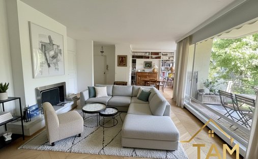 Apartment in Marnes-la-Coquette, Ile-de-France, France 1