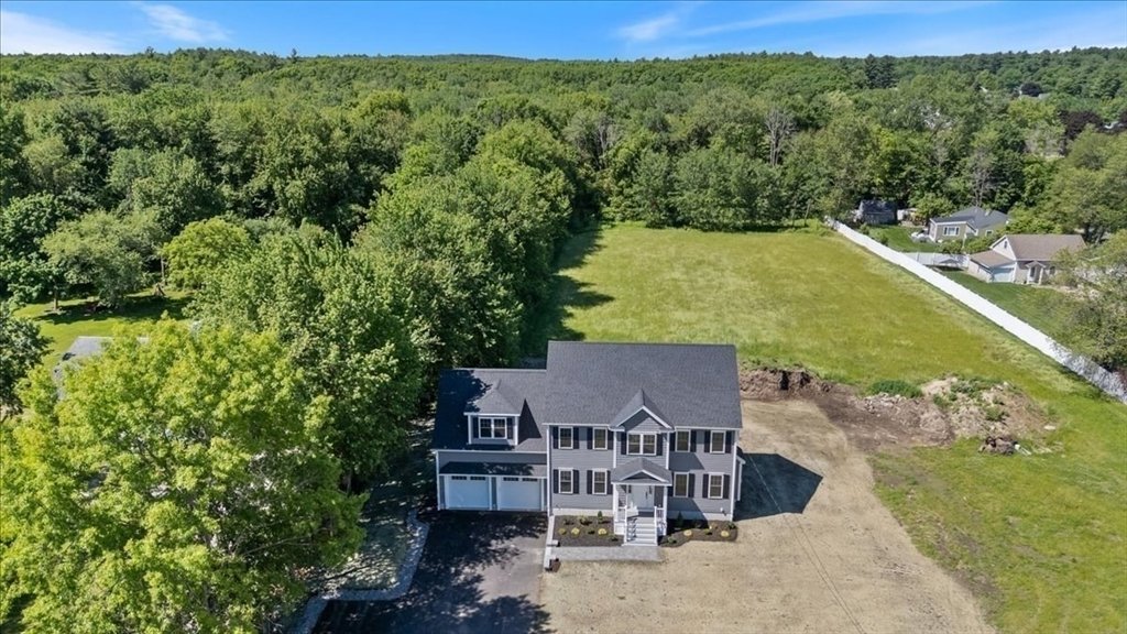 House in Dracut, Massachusetts, United States 4 - 18119093