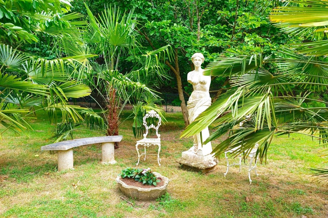 House in Nogent-le-Roi, Centre-Val de Loire, France 3 - 17656035