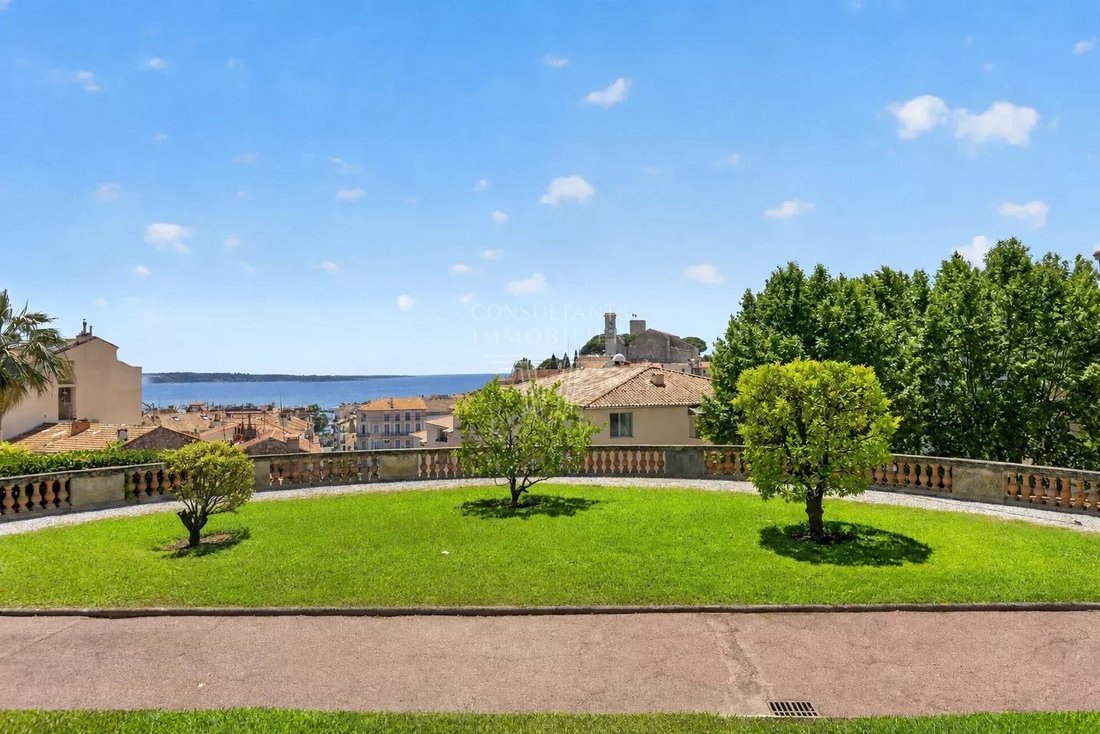 Apartment in Cannes, Provence-Alpes-Côte d'Azur, France 1 - 16973496