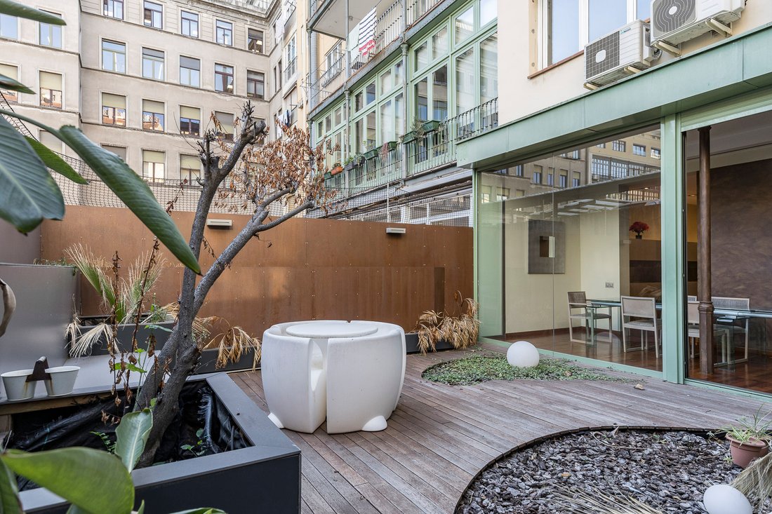 Apartment in Eixample, Barcelona, Spain 1 - 18122402