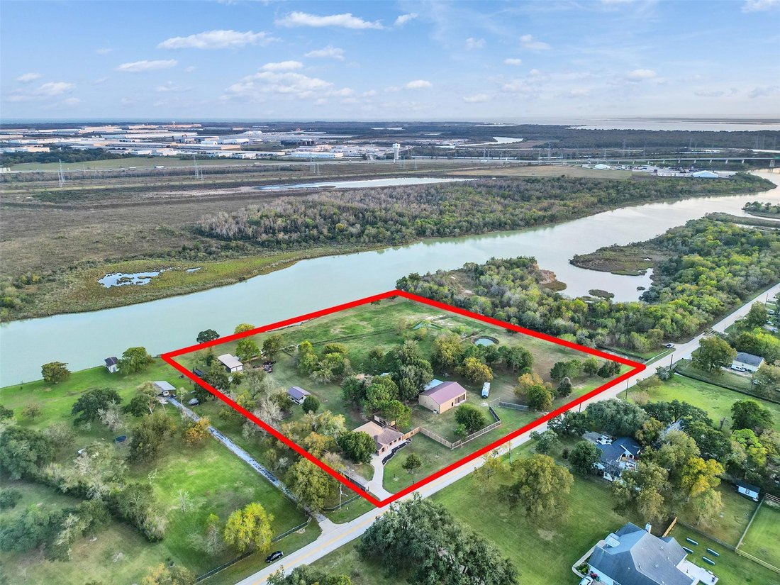 House in Baytown, Texas, United States 4 - 18122548
