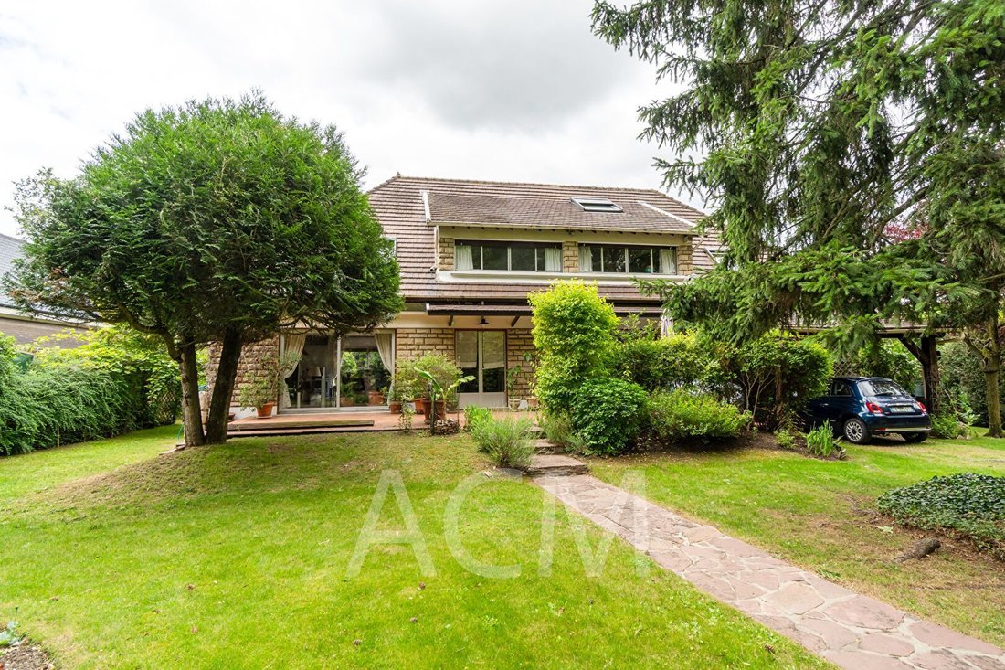 House in Napoleon, Maisons-Laffitte, France 1 - 18122253